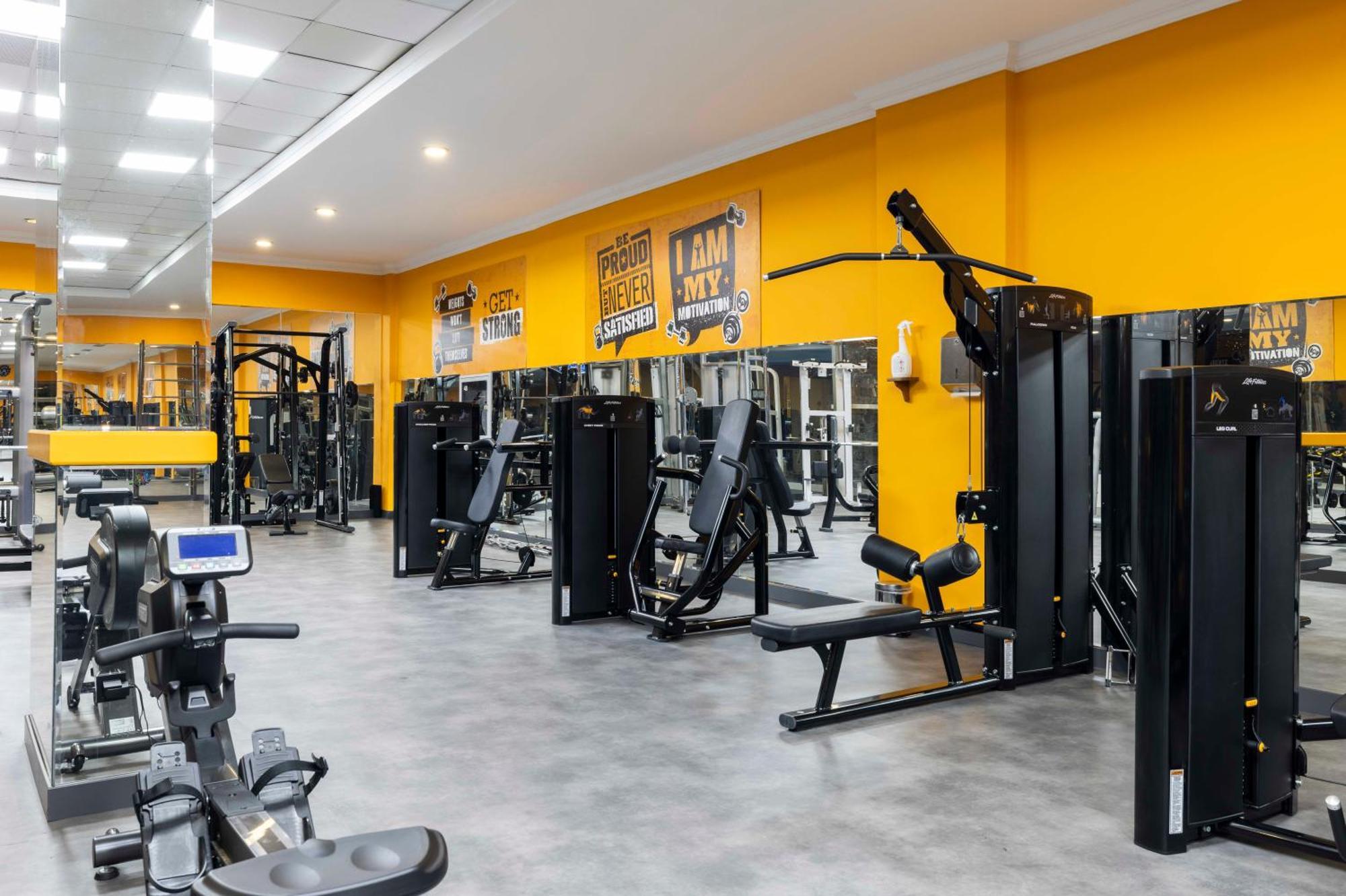 Sirene Belek Hotel Екстериор снимка The gym at the University of Roehampton